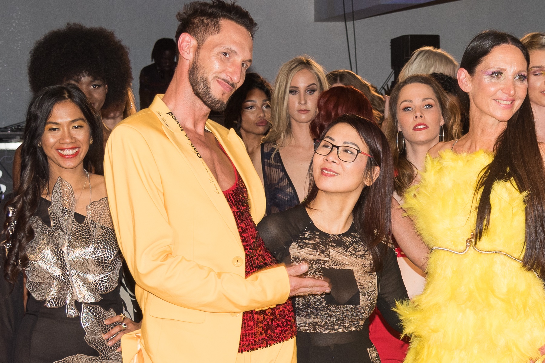 Elegant und farbenfroh die Frühlings- und Sommermode 2019