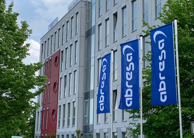 abresa wird 15 und feiert mit einmaliger Kundenaktion