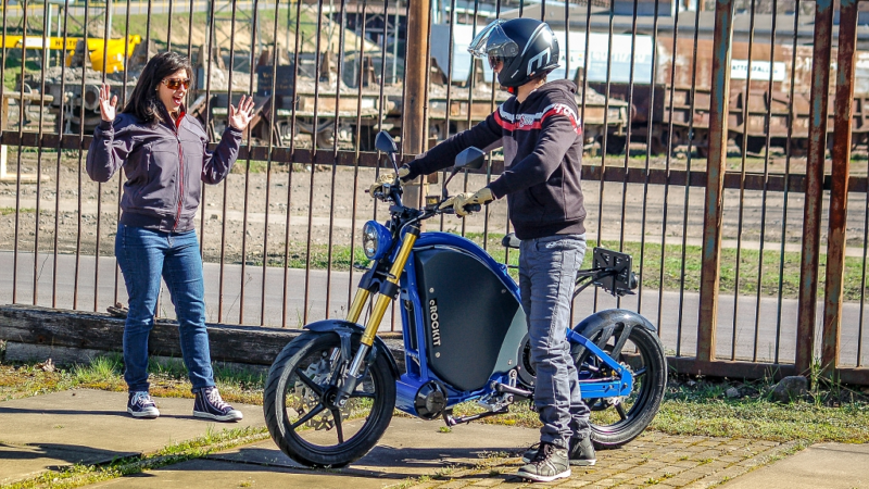 e-Mobility Startup eROCKIT startet Crowdfunding: Das Motorrad der Zukunft geht auf Tour!