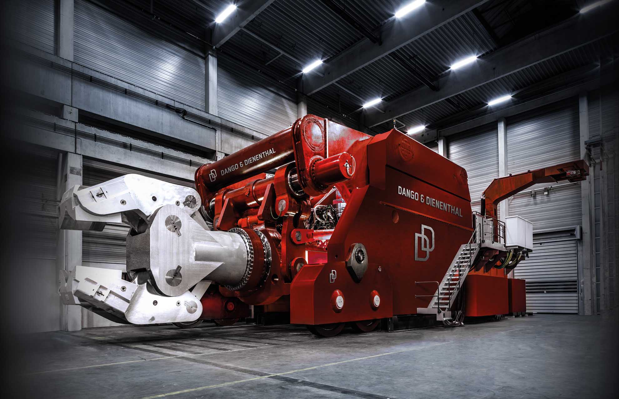 Forging manipulators save 30 percent of energy