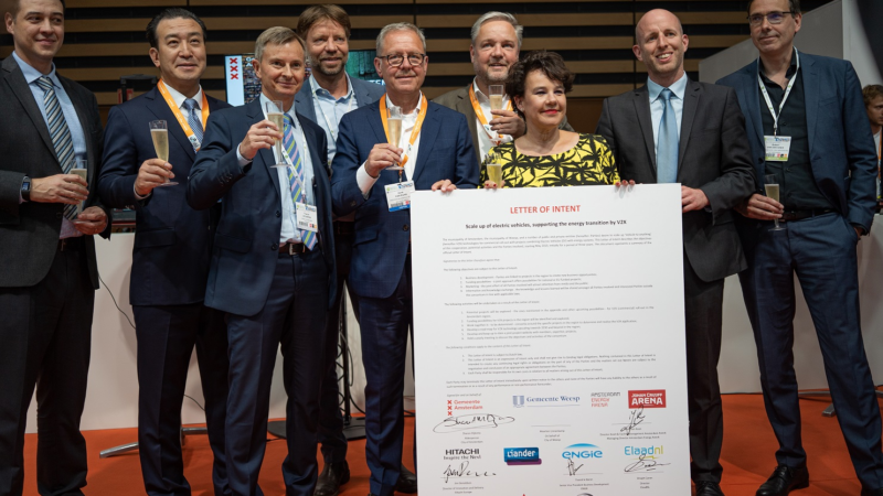 NewMotion und Amsterdam fördern E-Mobilität durch V2X-Technologie