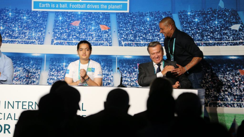 Das Internationale Forum „Fußball für Freundschaft“ 2019 in Madrid vereinigte Experte für Kinderfussball aus verschiedenen Ländern