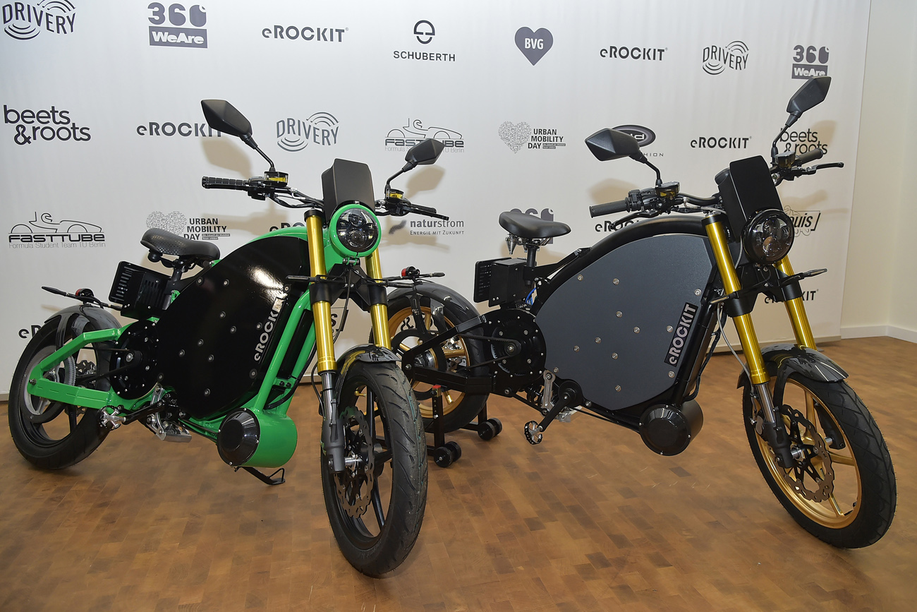 Pedalbetriebenes E-Motorrad: Weltpremiere des neuen eROCKIT