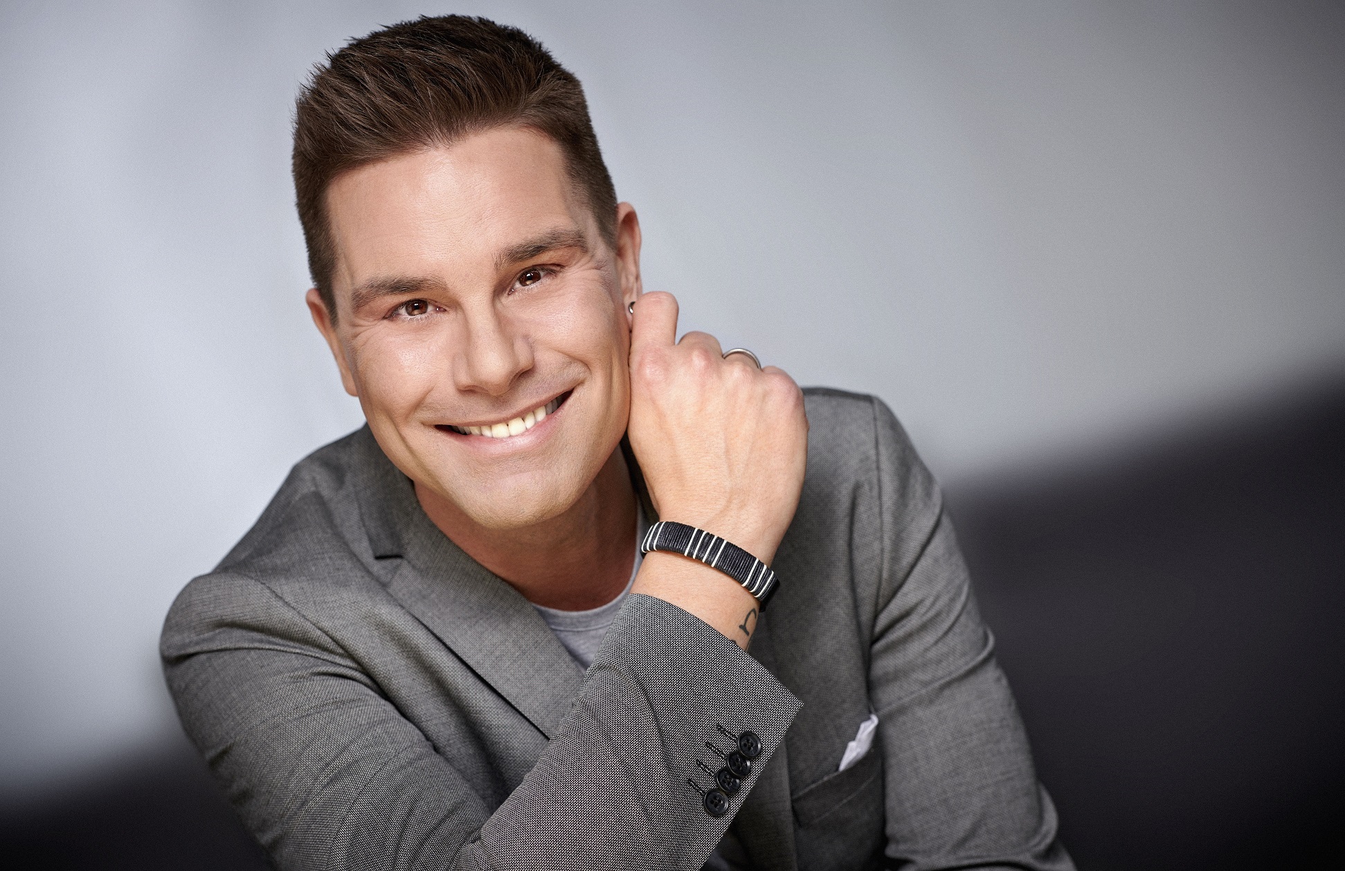 Eloy de Jong bittet zum Tanz im ALEXA