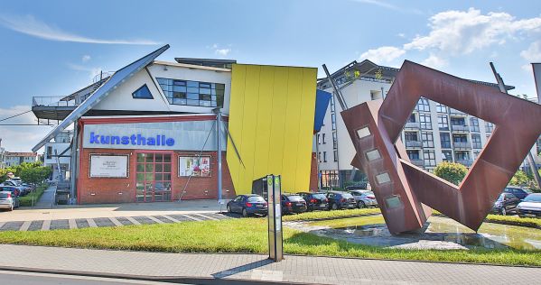 Presse-Einladung: Große Kunst auf großer Tour – wenn 17,2 Tonnen Stahl umziehen