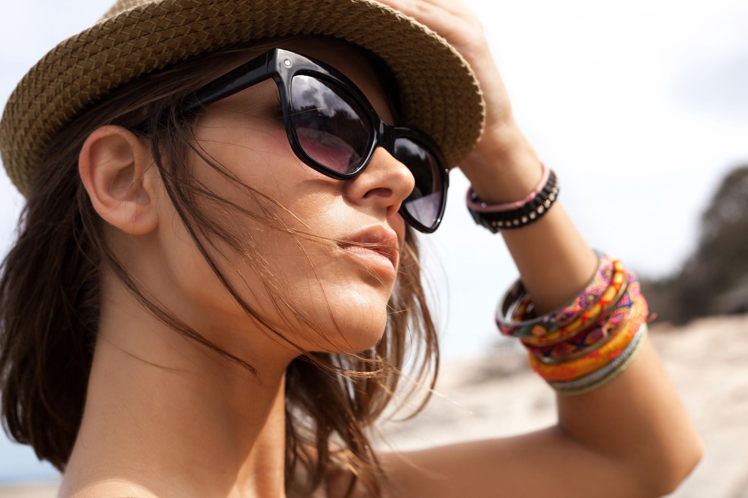 Billige Sonnenbrillen: Schwerwiegende Augenschäden durch ungefilterte UV-Strahlung