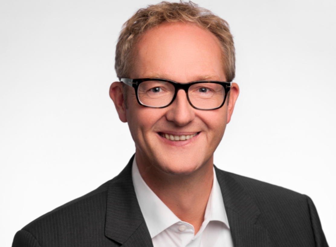 Volker Grümmer steigt als Sales Director Commerce bei Magento ein