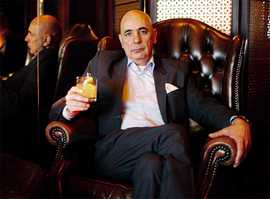 „Das Ende einer Ära“: Barkeeper-Legende Ahmet Ayberk geht in Ruhestand