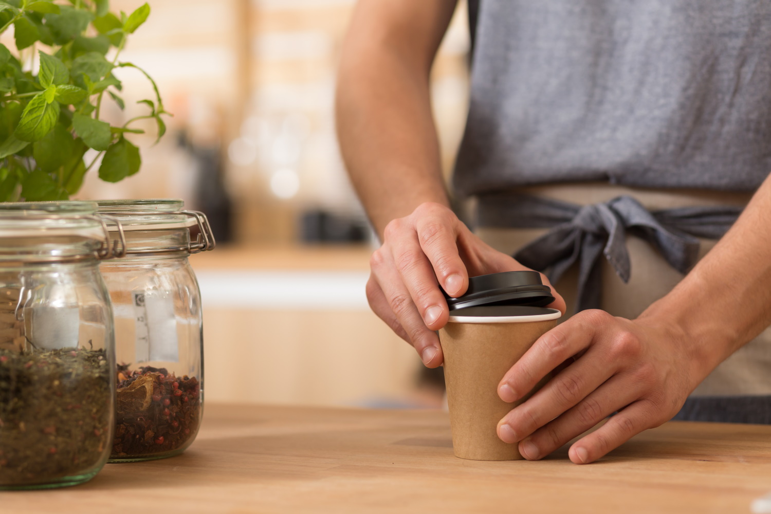 Bio Kaffeebecher für ein nachhaltiges Coffee to go Geschäft