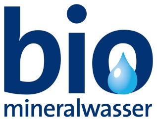 Qualitätsgemeinschaft Bio-Mineralwasser zeichnet Getränkegruppe Hövelmann als 10. Lizenznehmer mit Bio-Mineralwasser-Siegel aus