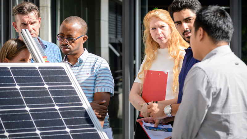 Klimaschutz finanzieren – Ausgezeichnetes Trainingsangebot für Finanzierer startet jetzt auch in Deutschland