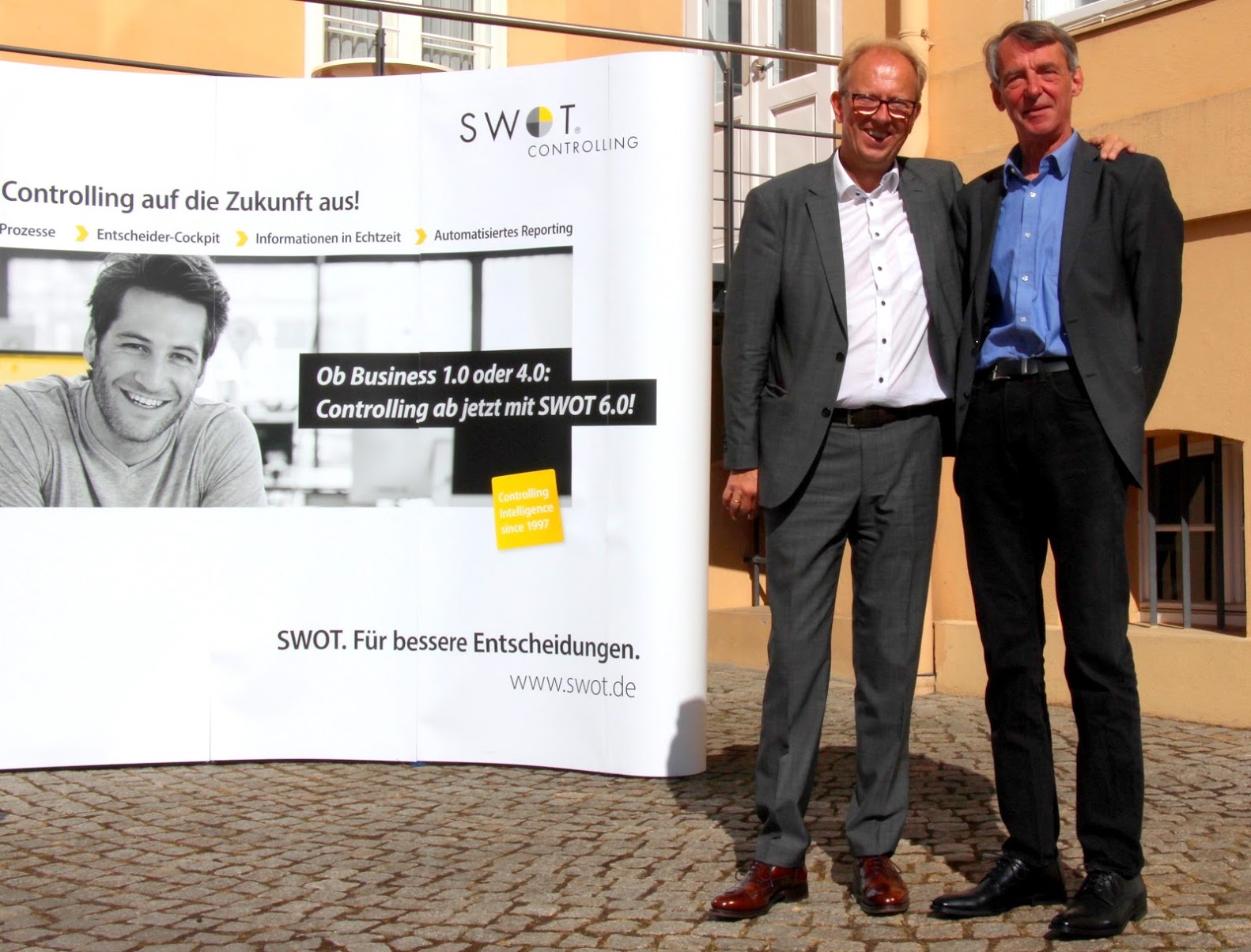 Das Digitale in alltägliche Abläufe integrieren: SWOT lädt zum Controller Dialog 2019  Offener kollegialer Austausch auf Augenhöhe in Spitzenlocation