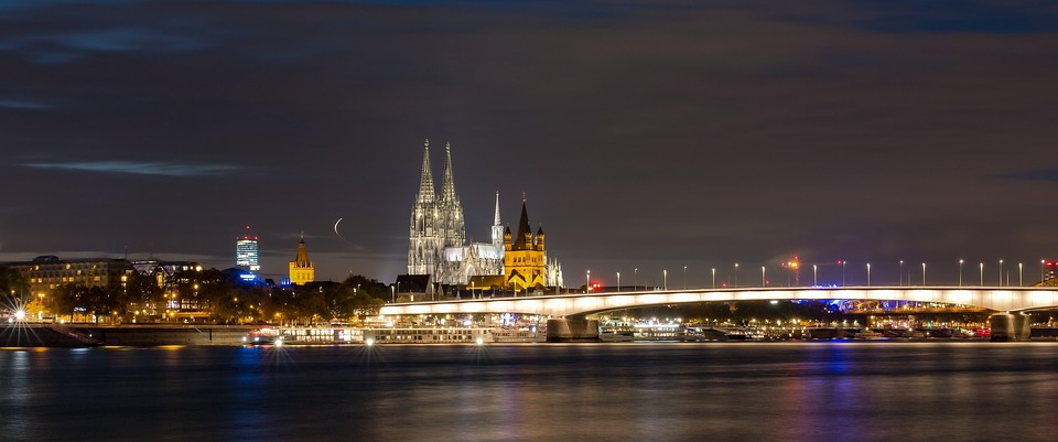 Domain-Stadt Köln: Co-Domains, Cologne-Domains und Koeln-Domains