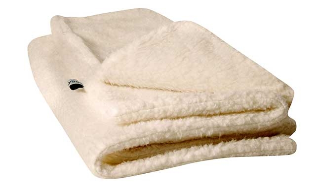 Kuscheldecke im Lamm Design – die exklusive Hundedecke