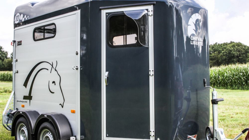 Pferdeanhängertest Cheval Liberté Gold 3 auf Mit-Pferden-reisen.de
