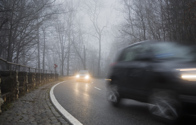 4 Herbst-Gefahren für Autofahrer – Saisonale Verbraucherinformation der ERGO Versicherung