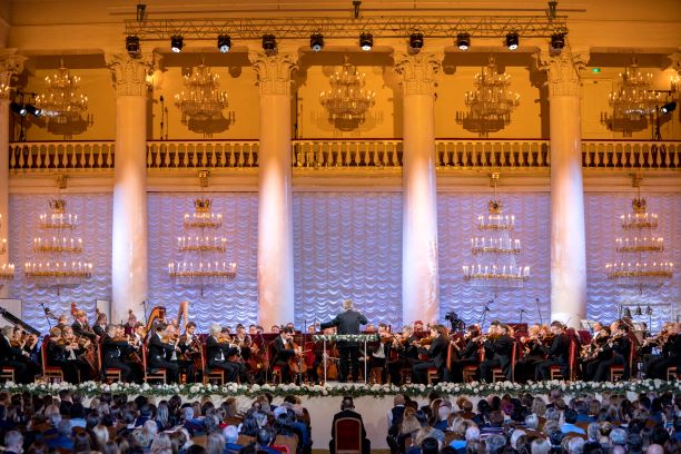 Russischer Violinist Nikita Borisoglebski tritt mit dem Großen Sinfonieorchester beim Beethovenfest 2019 auf