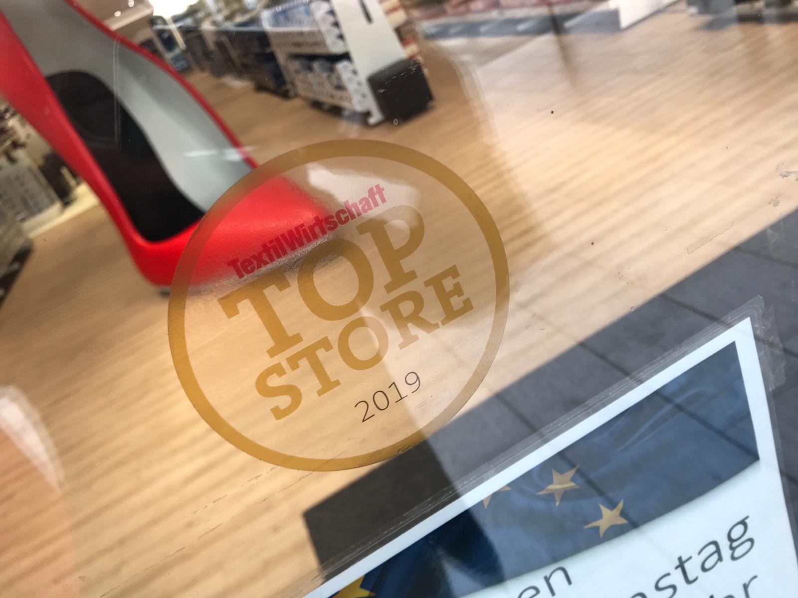 Schuhplus erhält Auszeichnung „Top-Store 2019“ von TextilWirtschaft