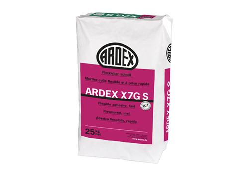 Schnell begehbar: Ardex ergänzt das Fliesenklebersortiment um die „S-Variante“