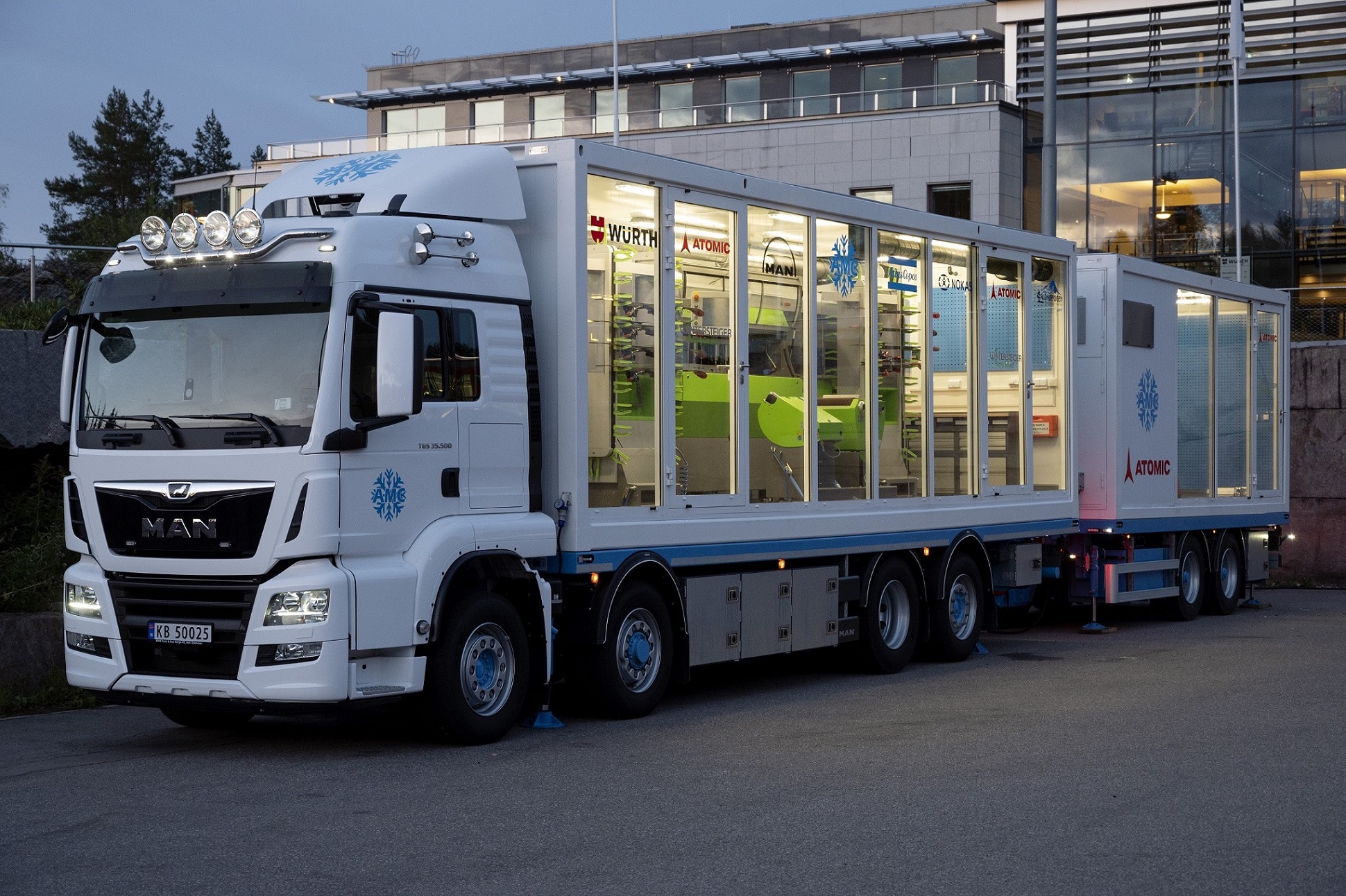 MC Containers baut den ersten mobilen Skiservice-Container
