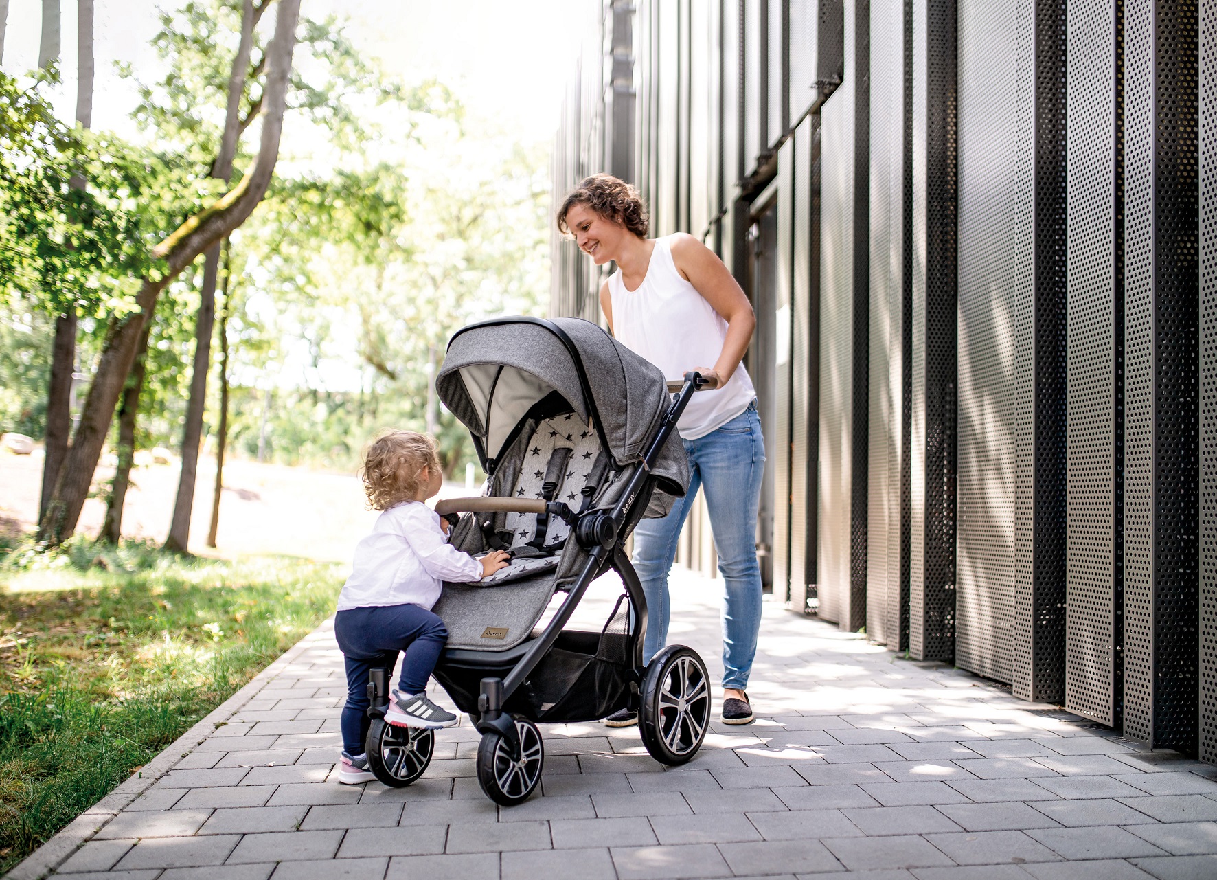 Kinderwagen INDY Sport: Optimale Belüftung und viel Kopffreiheit