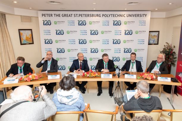 St. Petersburger Exzellenzuniversität präsentiert sich der deutschen Industrie und Wissenschaft als Partner in der digitalen Transformation