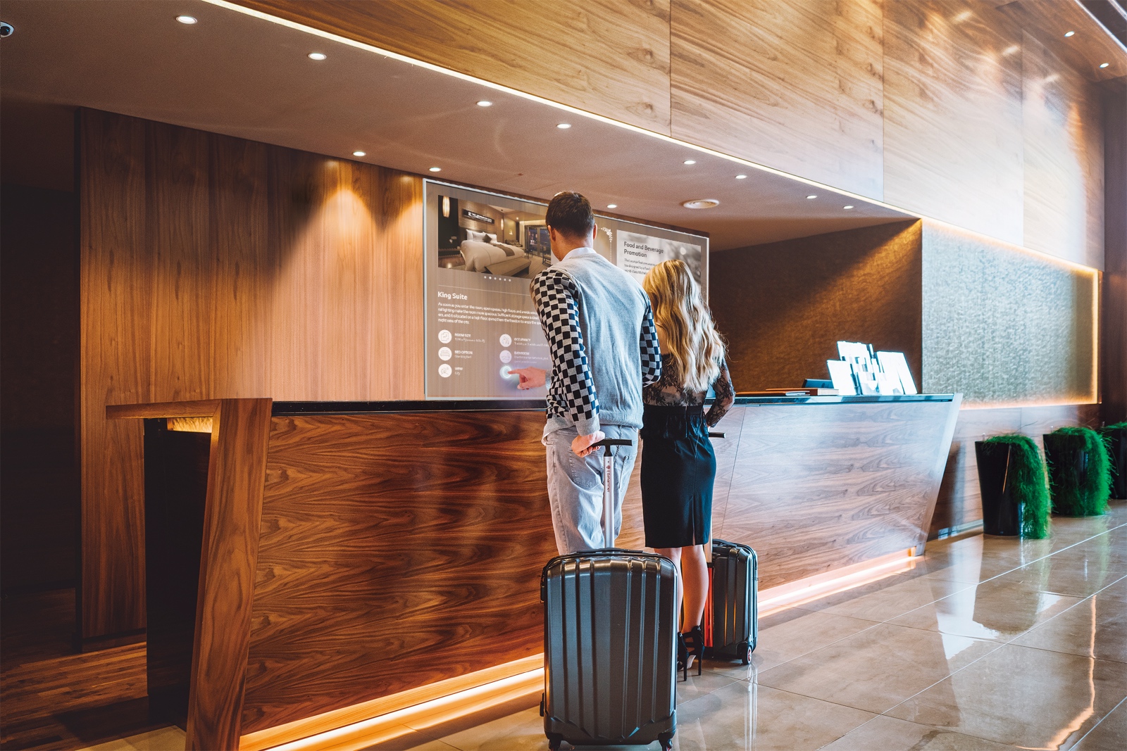 LG Electronics macht mit transparenter OLED Touch Signage schon heute Zukunfts(t)räume wahr