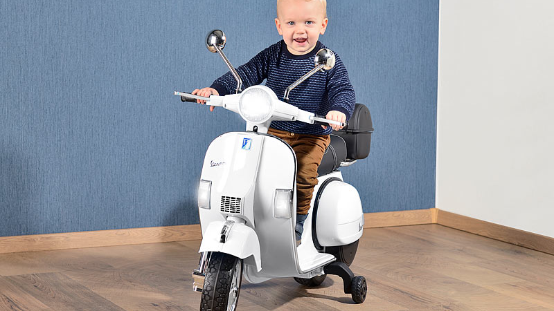 Playtastic Elektro-Kinder-Motorroller „Vespa“, weiß