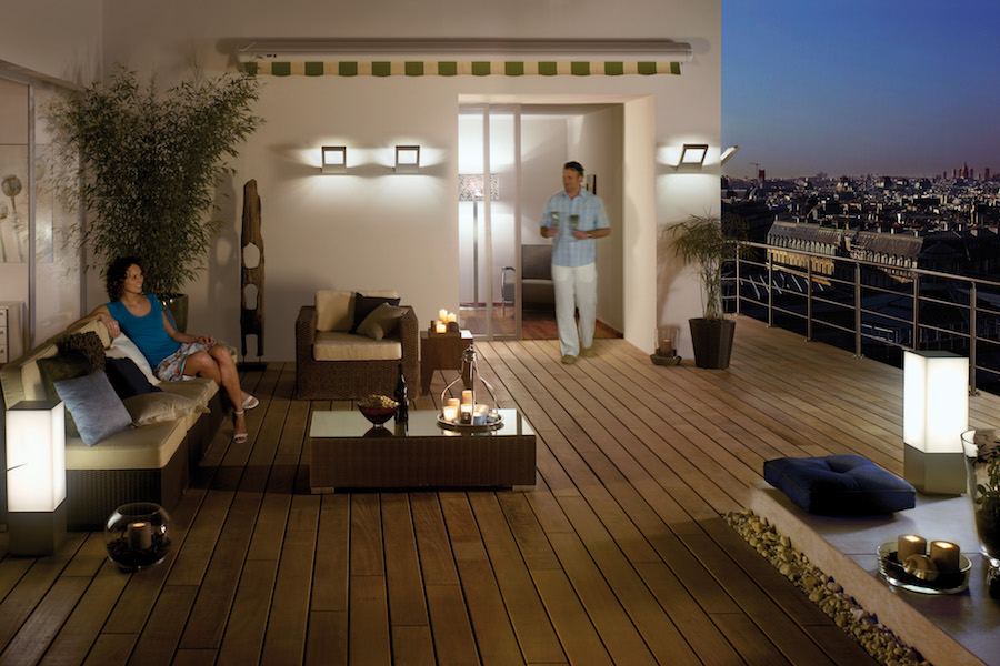 Wohlfühlfaktor Licht: So machen Sie mehr aus Terrasse und Balkon