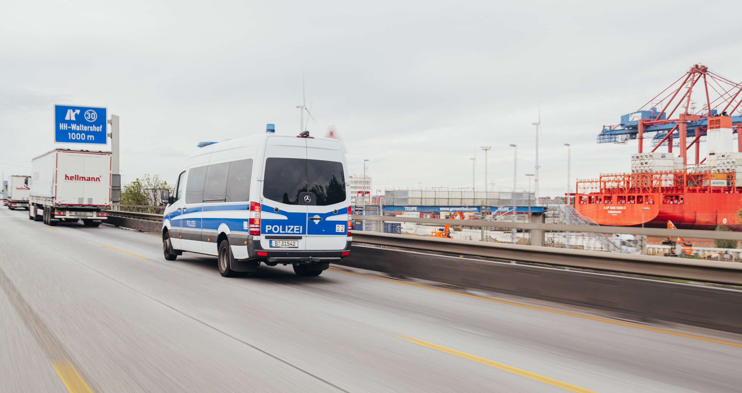 Hellmann transportiert 3 Mio. Masken für Berliner Landesregierung