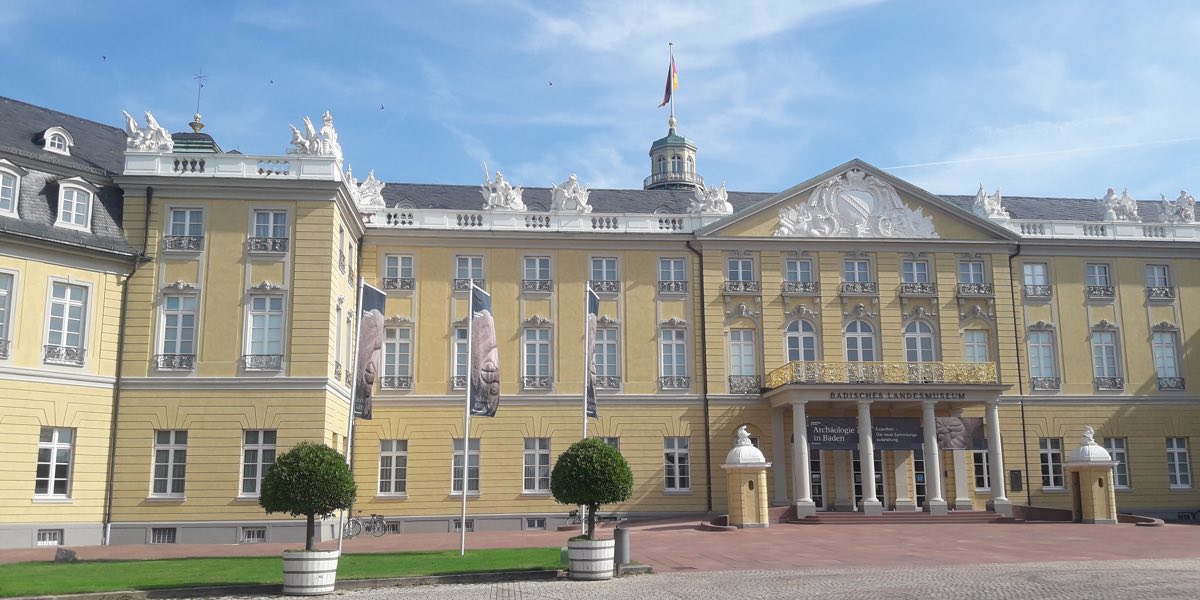 Tarifverträge: Entscheidung im Arbeitsrecht aus Karlsruhe