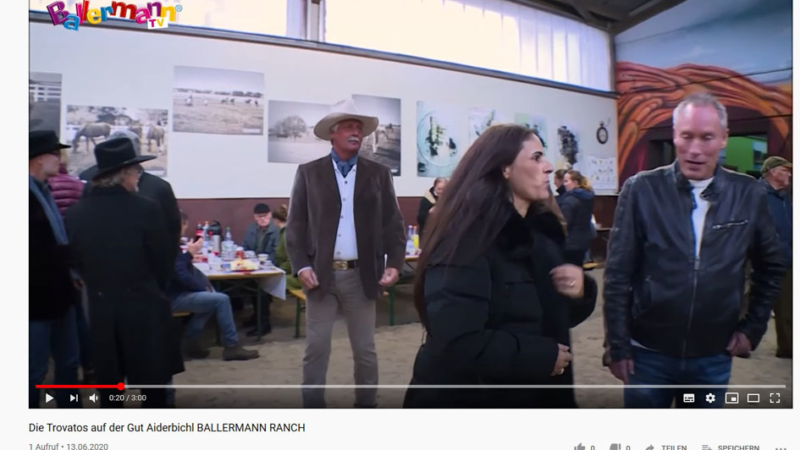 Fernsehdetektive auf der Ballermann Ranch.