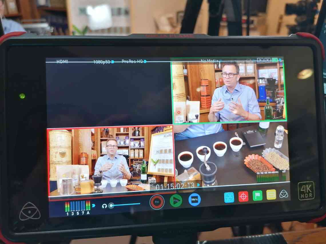 Ellen Kamrad bietet kontaktlose Online-Kaffeeweltreise an
