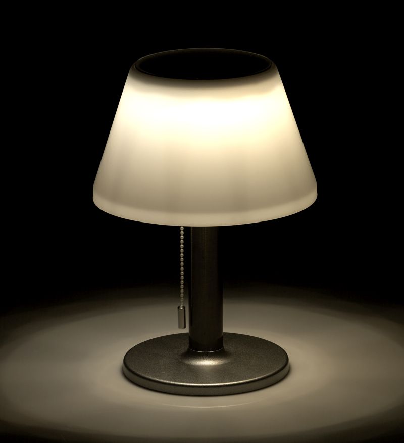 Luminea Dimmbare Solar-LED-Tischleuchte