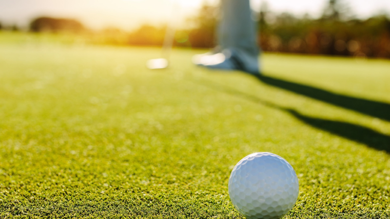 Virenfrei und gesundheitsfreundlich golfen: Mit Naturdesinfektion von Solenal