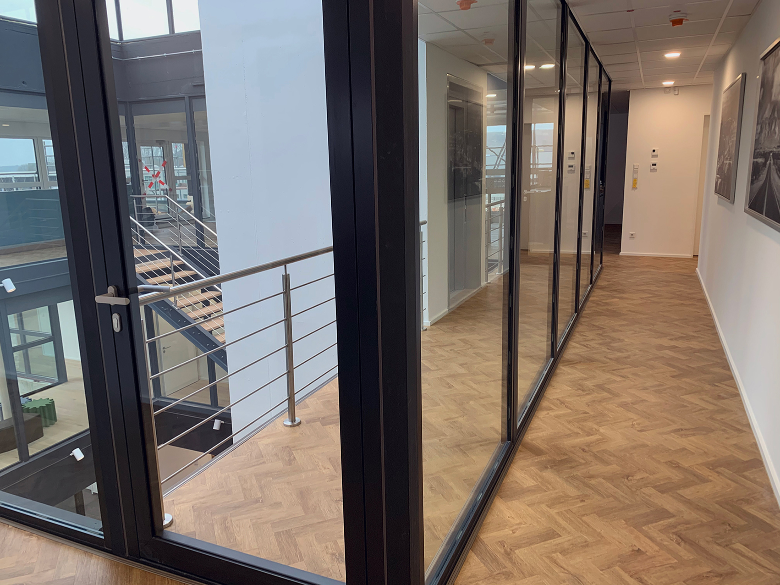 Schnellestrich von Ardex: Solide Grundlage für innovative IT-Lösungen