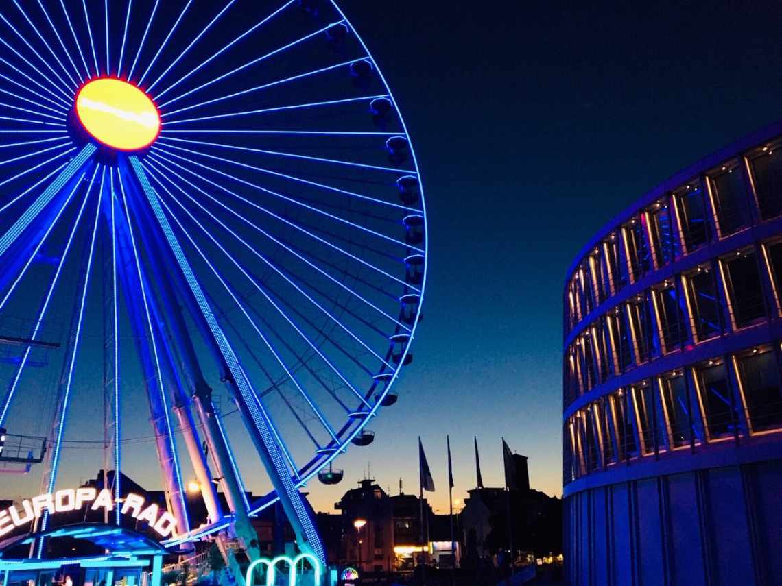 Corona-konformes XING-Networking mit Ellen Kamrad am Kölner Riesenrad