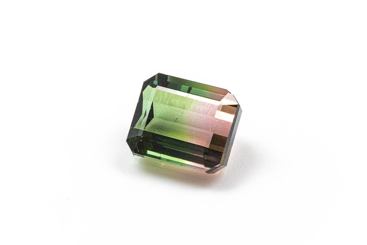 The Natural Gem: Die Pflege von Edelsteinen
