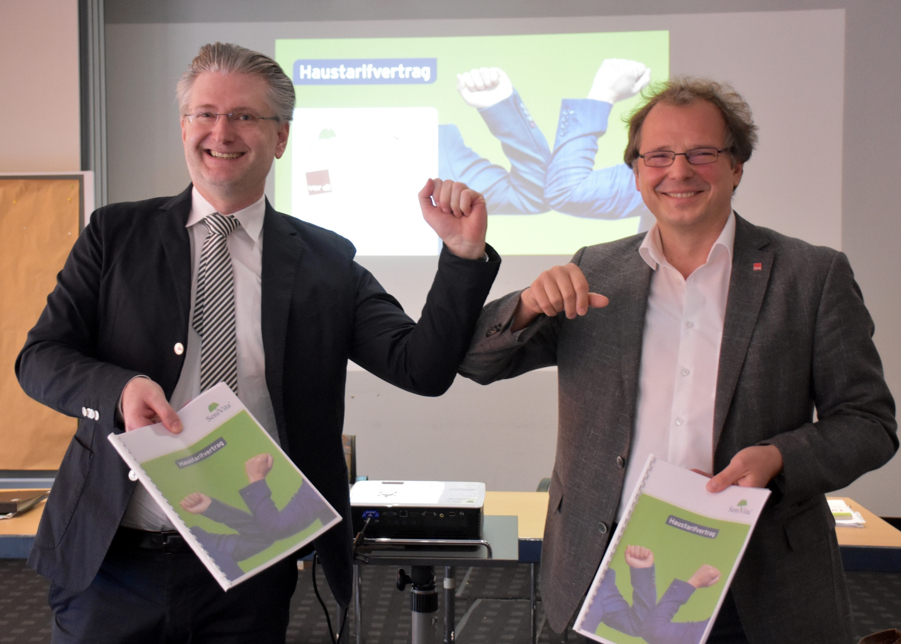 Firmengruppen Dr. Wiesent und SeniVita vereinbaren mit der Gewerkschaft ver.di als einer der ersten privaten Pflegeträger einen Haustarifvertrag