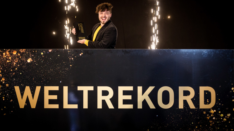 Weltrekord in Berlin: Enrico Fricke bringt das Feuer zurück