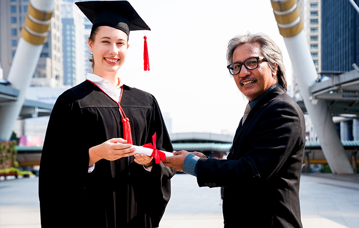 Preisgeld für Dissertation zählt als einkommensteuerpflichtiger Arbeitslohn