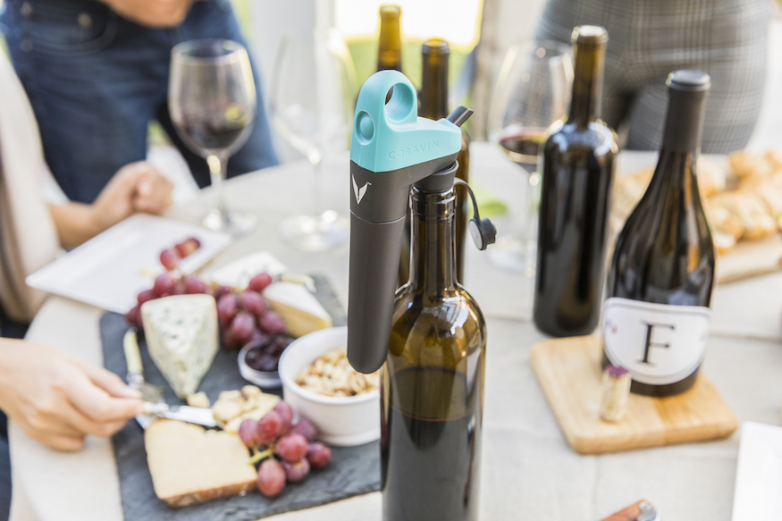 CORAVIN BRINGT NEUES WEIN-SYSTEM PIVOT® AUF DEN MARKT