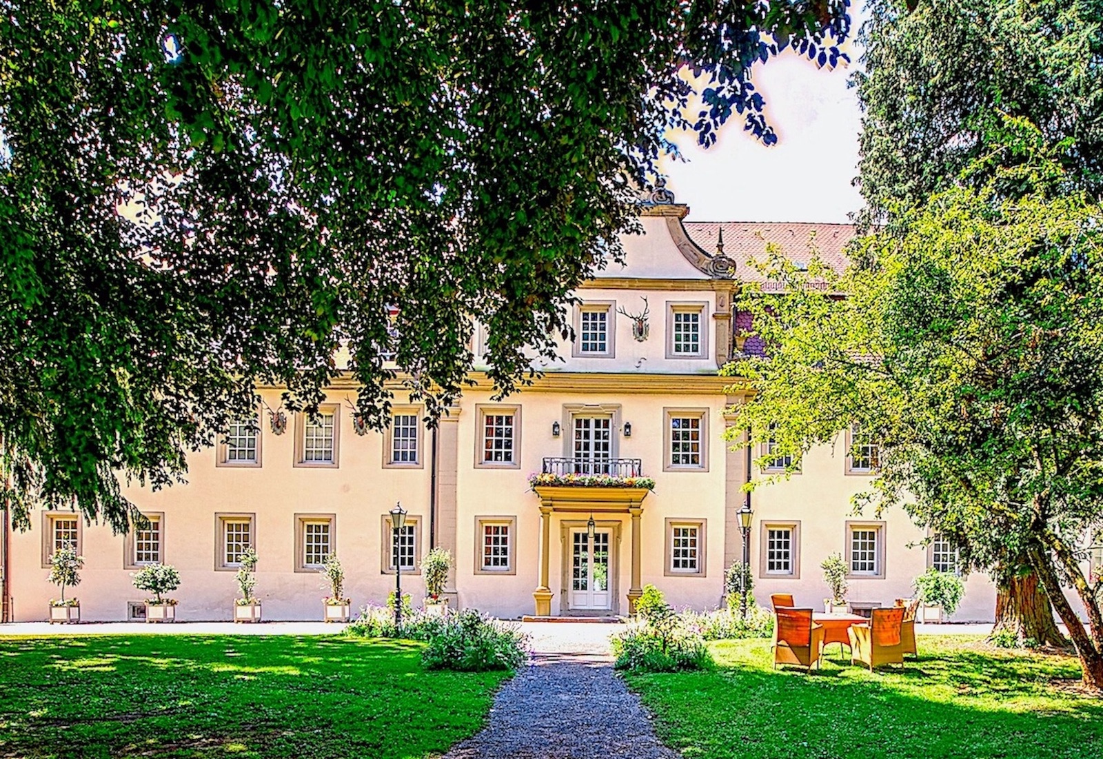 Erlebnisreiche Auszeit im wunderschönen Wald & Schlosshotel Friedrichsruhe