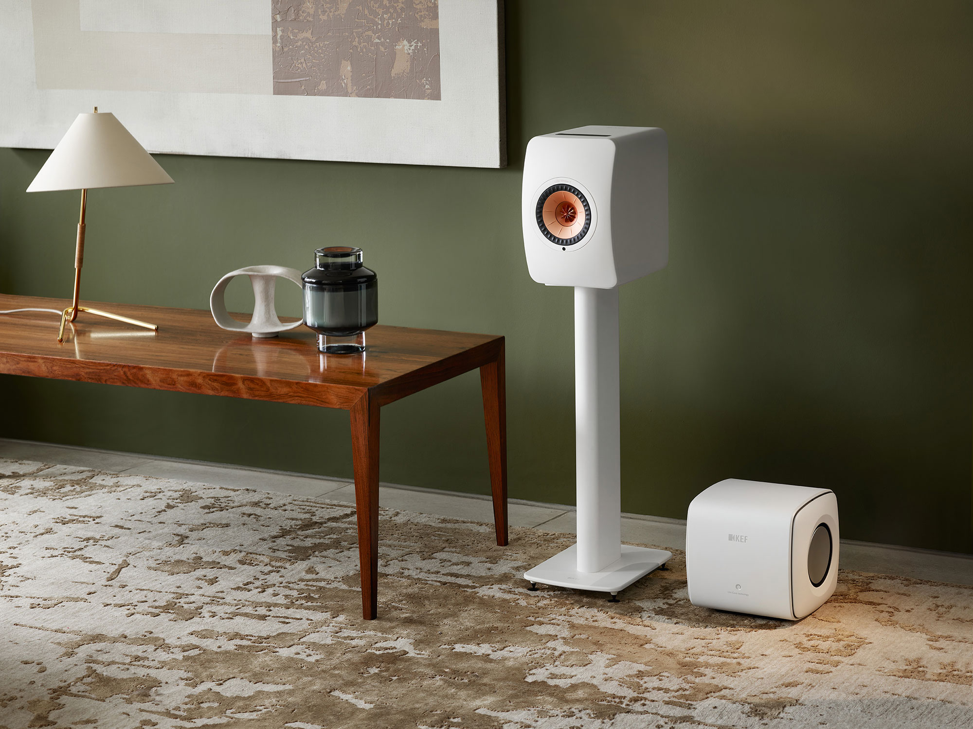 Ein perfektes Match: Die Streaming-Lautsprecher LS50 Wireless II und der Subwoofer KC62 von KEF