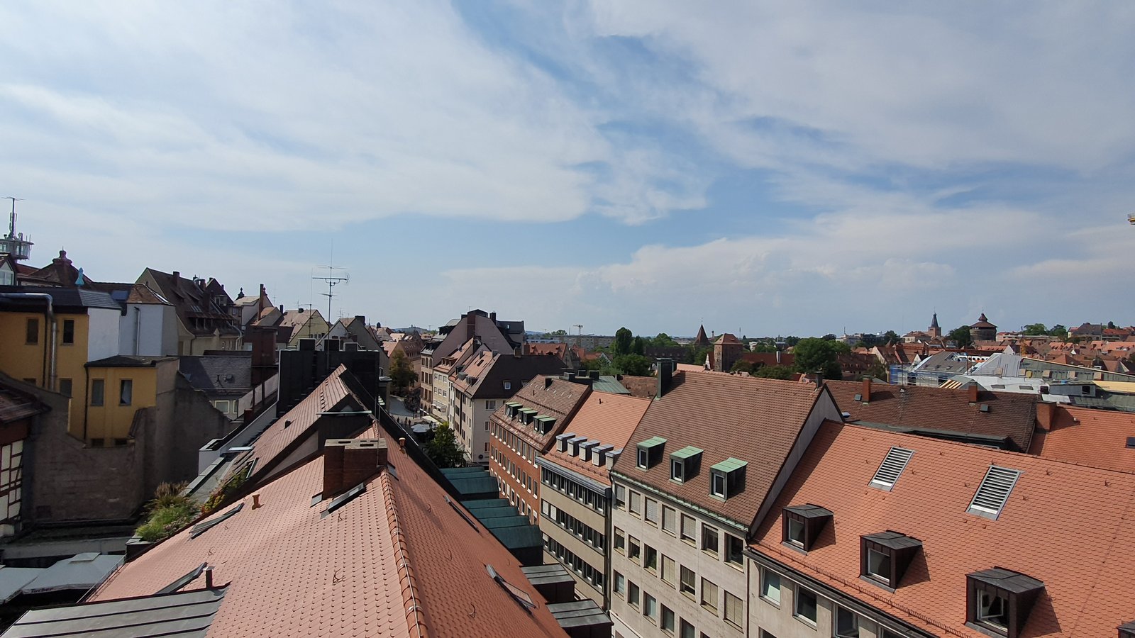 Haus oder Wohnung verkaufen oder vermieten?