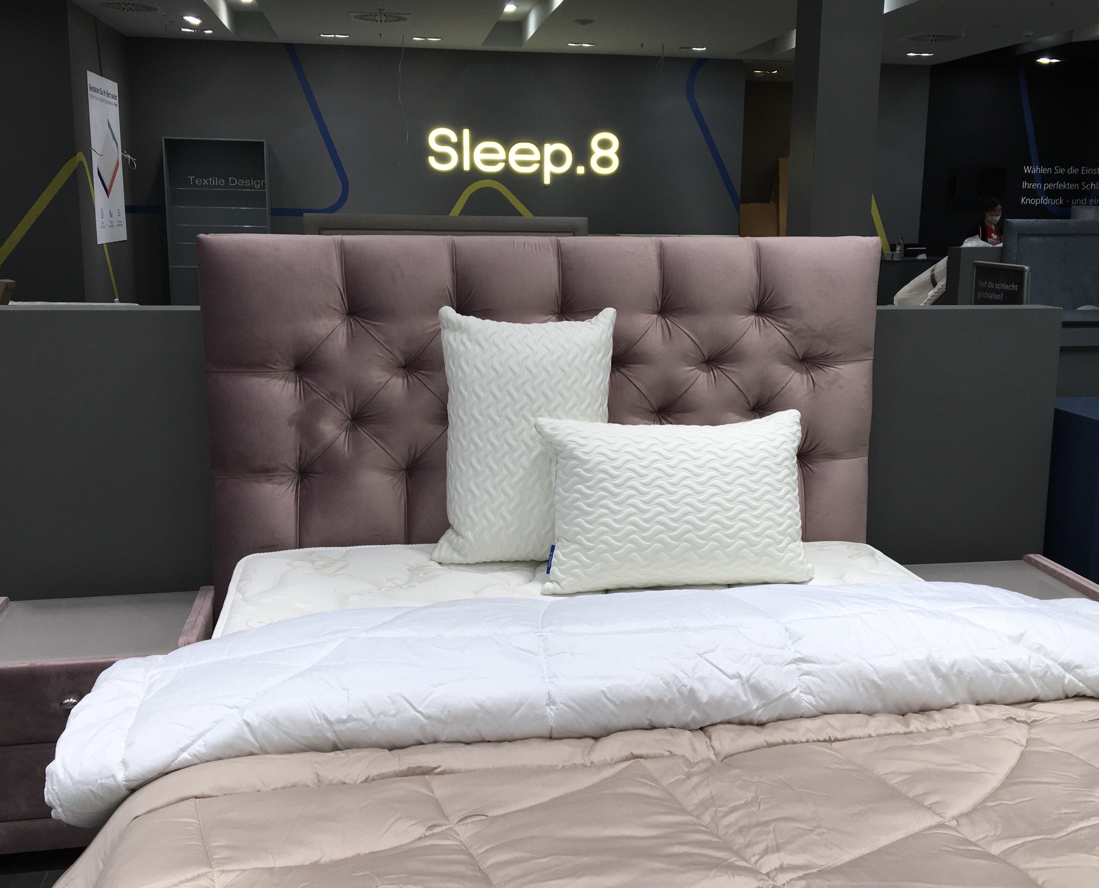 Sleep.8 eröffnet Flagship Store im ALEXA