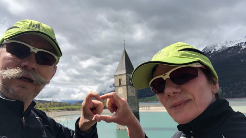 Extremsportler heiraten bei offizieller Laufveranstaltung