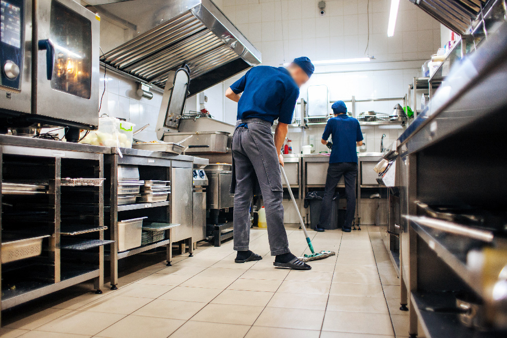 Professionelle Reinigungsmittel für Gastronomie, Hotel & Lebensmittelhandel