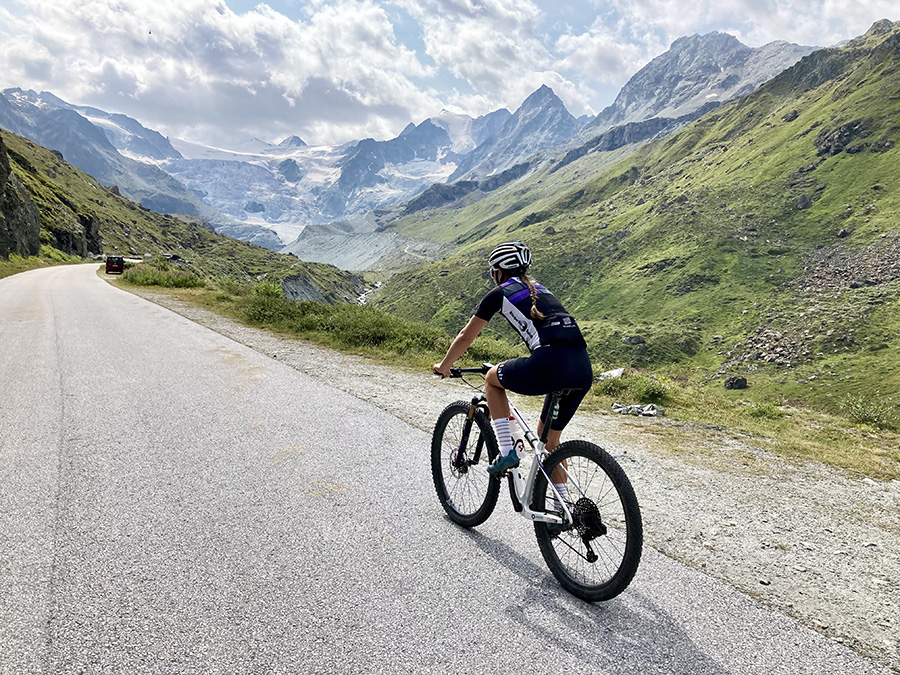 Wieder vorn dabei: Tanja Priller fährt auf Platz 8 beim Grand Raid BCVS