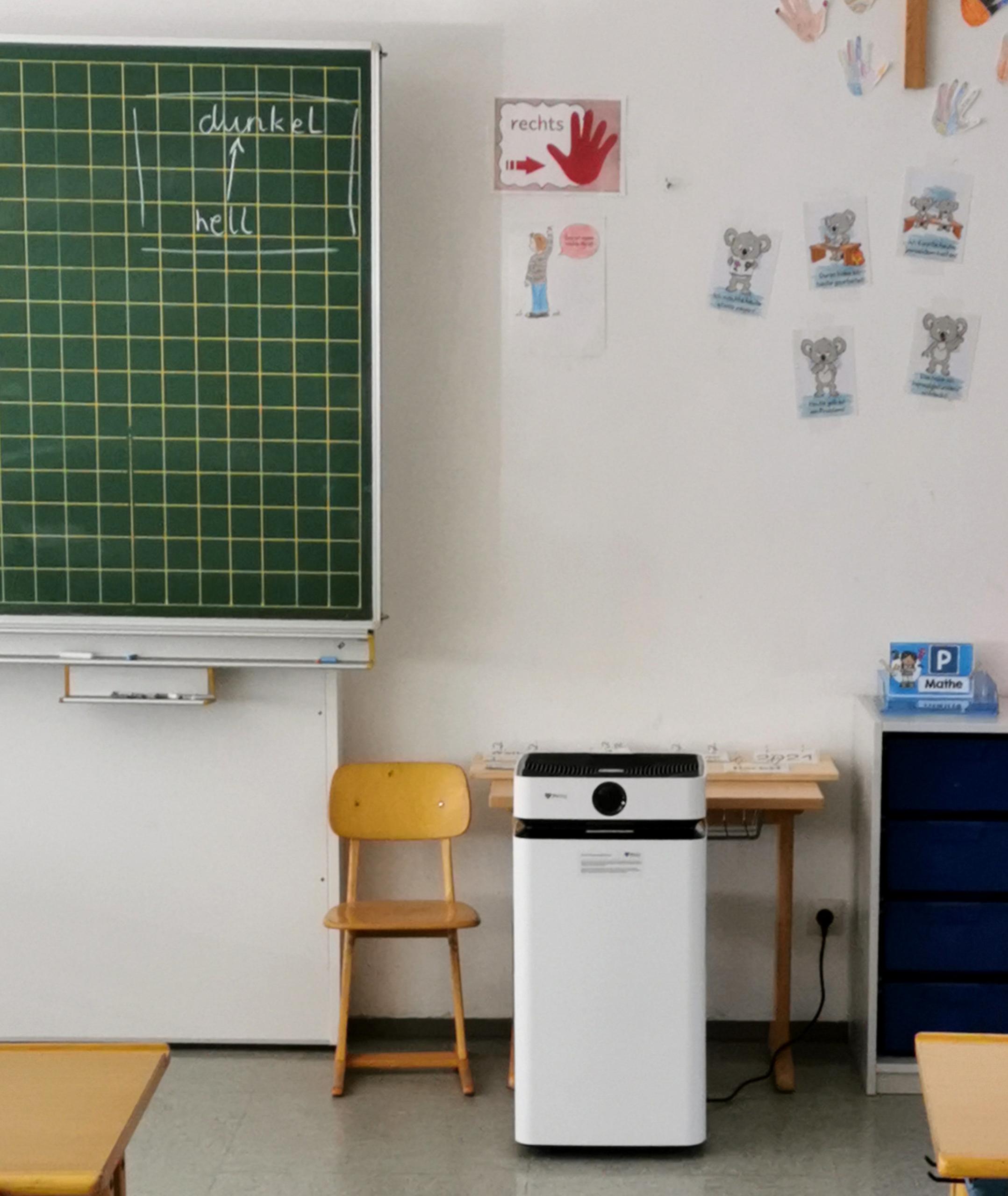 Dentdeal rüstet Passauer Schulen mit Airdog-Luftreinigern aus